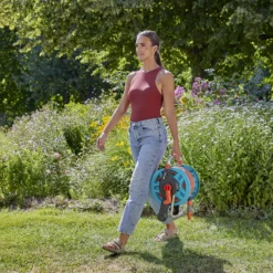 Gardena Freestanding Or Wall-mounted Manual Hose Reel Set (L)25m -Garden Tool Store gardena freestanding or wall mounted manual hose reel set l 25m4066407001589 02i bq