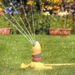 Hozelock Pro Oscillating Rotary Sprinkler -Garden Tool Store hozelock pro oscillating rotary sprinkler5010646042819 01bq