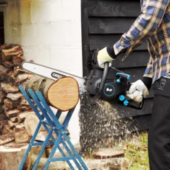 Mac Allister MCSWP40-2 400mm Petrol Chainsaw 12 Mac Allister MCSWP40-2 400mm Petrol Chainsaw -Garden Tool Store mac allister mcswp40 2 400mm petrol chainsaw5059340255873 02i