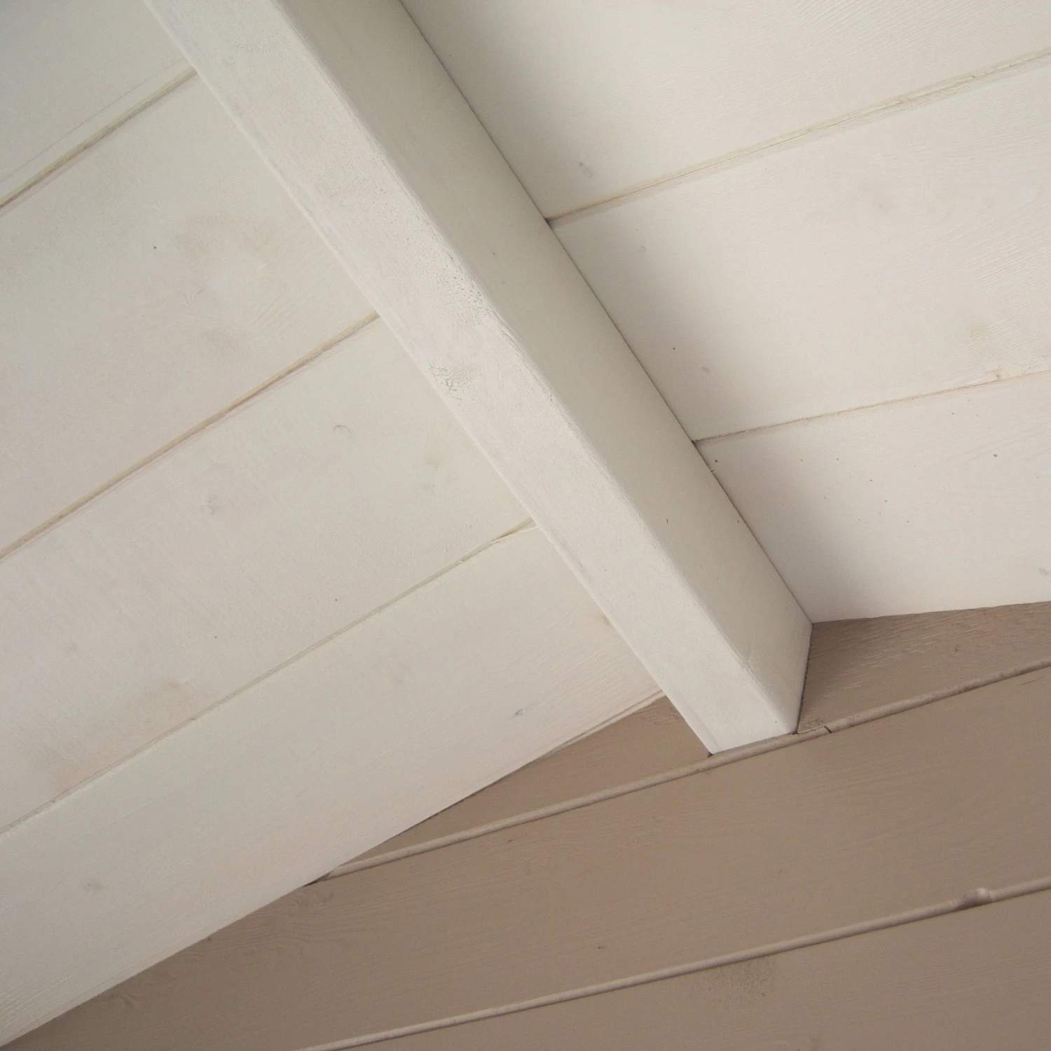 Shire Hartley 10x10 Apex Tongue & Groove Wooden Cabin - Assembly Service Included 7 Shire Hartley 10x10 Apex Tongue & Groove Wooden Cabin - Assembly Service Included - Image 7