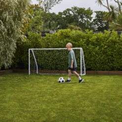 Verve Family & Sports Grass Seeds, 1.5kg -Garden Tool Store verve family sports grass seeds 1 5kg3663602947516 07i